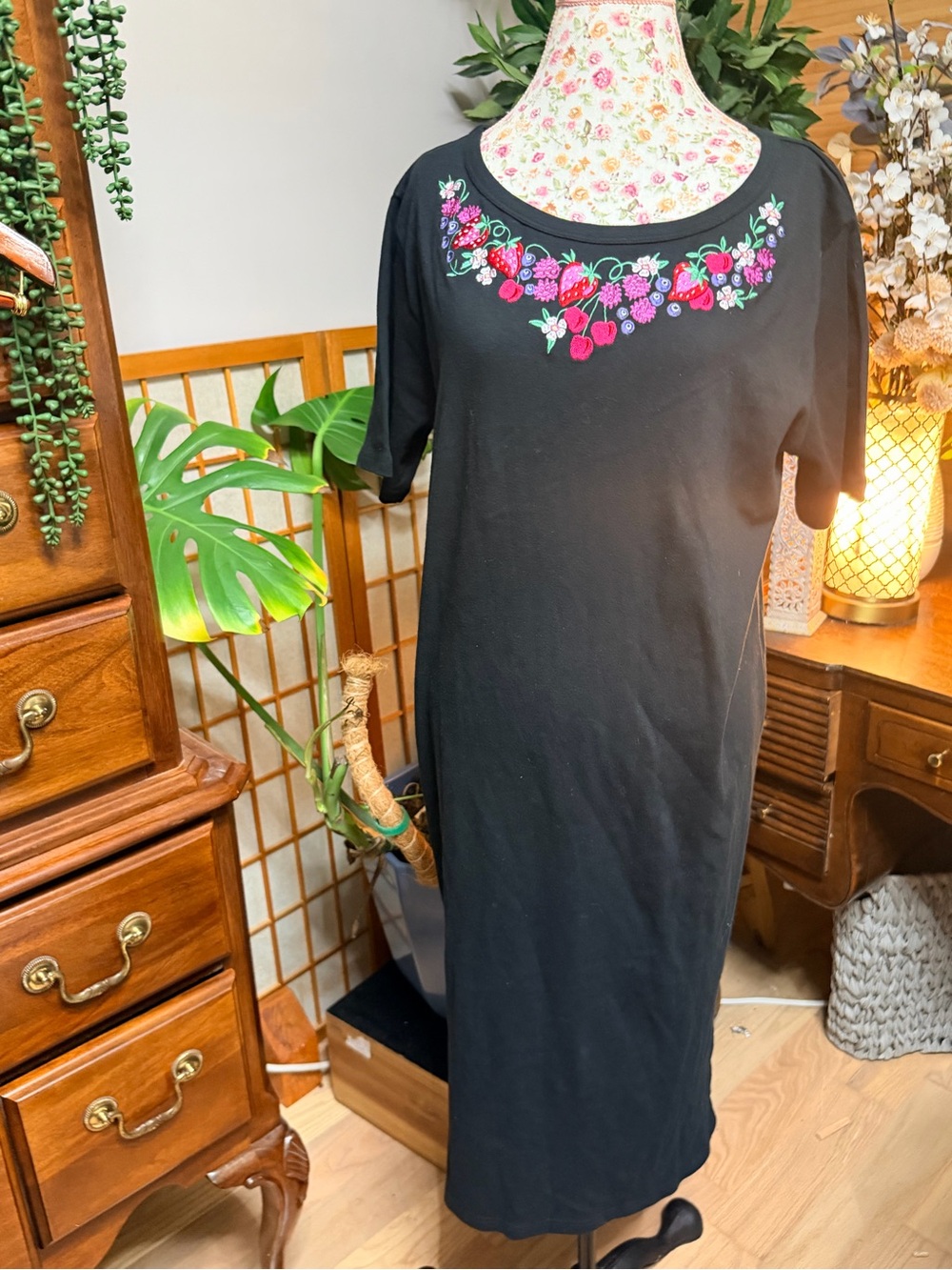 VTG Bob Mackie Wearable Art Fruit Embroidered 100 Cotton T-Shirt Dress NWT - L
